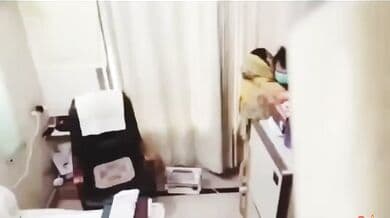 Pakistani Doctor Romance – Female Patients CCTV Cam Footage