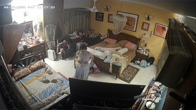Beautiful Bhabhi Hot Changing Scene Hidden CCTV Video