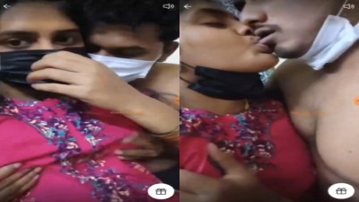 Horny Couple Kissing Massaging Mulai